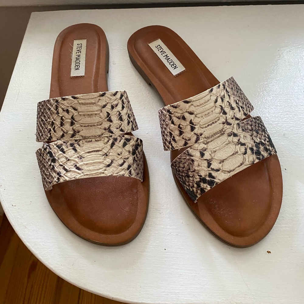 Steve Madden sandals